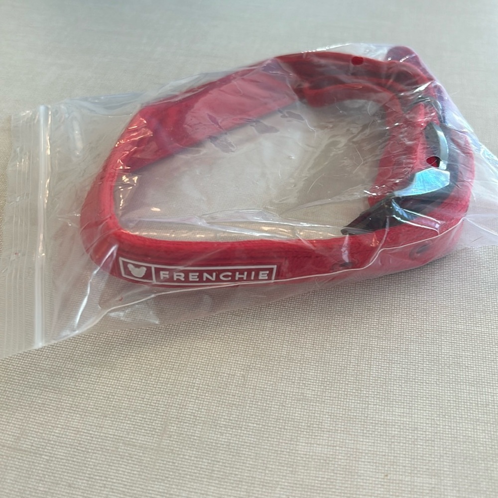 Red velvet dog collar from Frenchie Bulldog